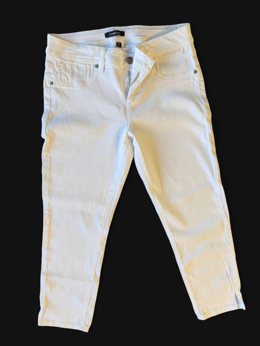BEBE Signature Skinny Crop w: Slit White Jean Size 30. NWT